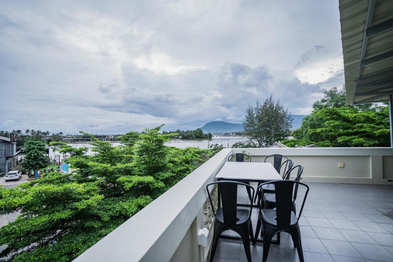 Makk Hotel Kampot Esterno foto