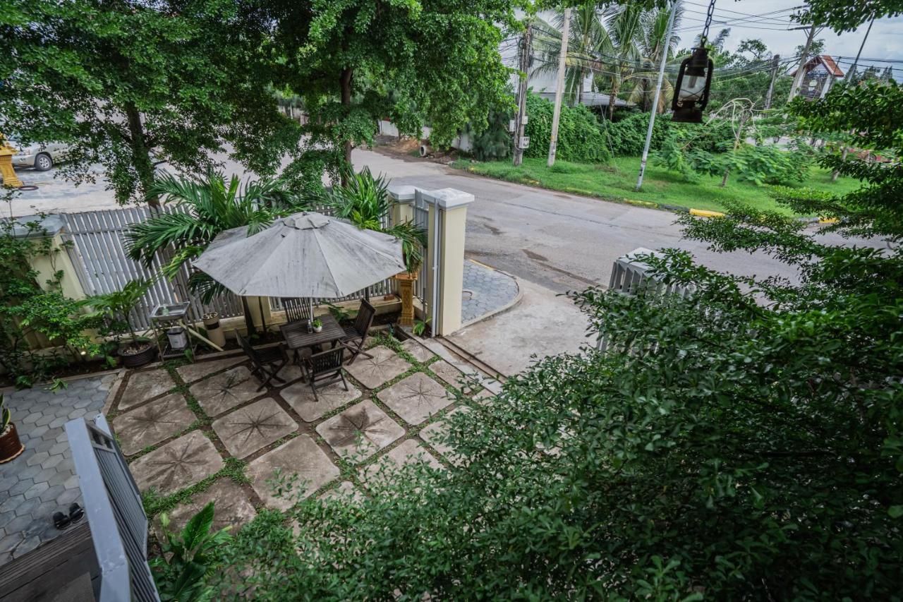 Makk Hotel Kampot Esterno foto