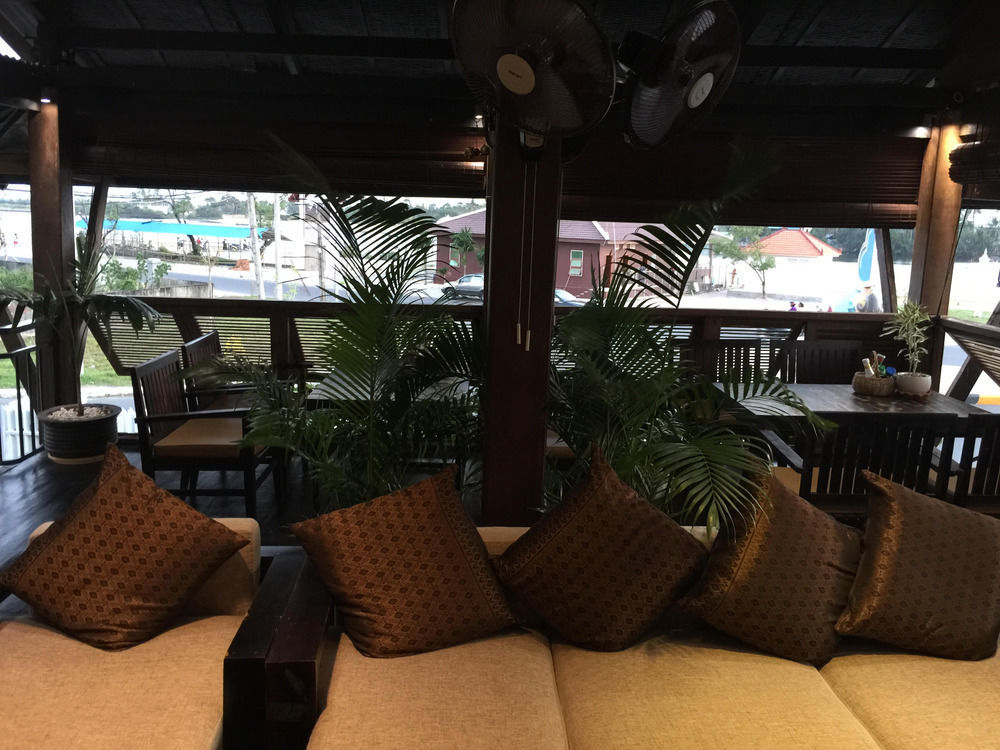 Makk Hotel Kampot Esterno foto