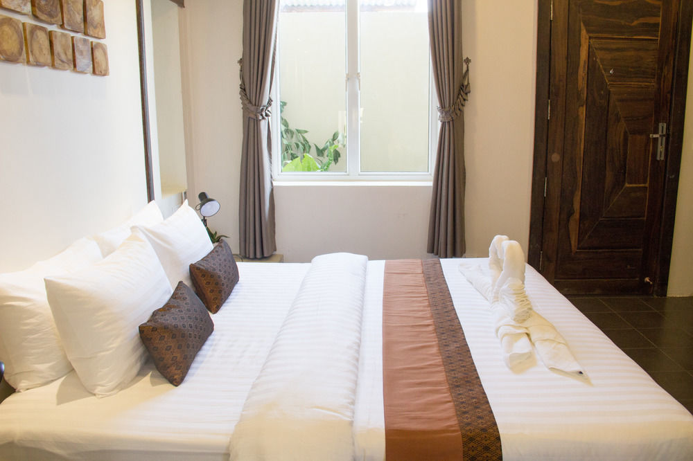 Makk Hotel Kampot Esterno foto